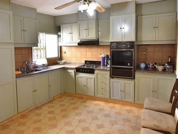 VENTA CASA 3 AMBS HAEDO PARQUE PILETA A RECICLAR