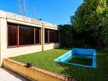 VENTA CASA 3 AMBS HAEDO PARQUE PILETA A RECICLAR