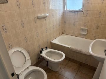 VENTA DEPTO 2 AMB. CON COCHERA EN VILLA DEL PARQUE