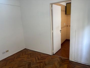 VENTA DEPTO 2 AMB. CON COCHERA EN VILLA DEL PARQUE