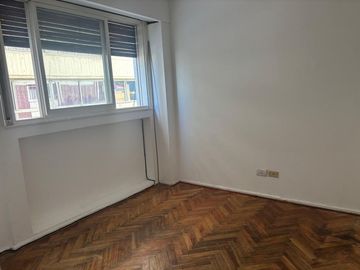 VENTA DEPTO 2 AMB. CON COCHERA EN VILLA DEL PARQUE