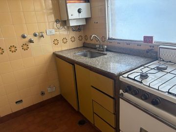 VENTA DEPTO 2 AMB. CON COCHERA EN VILLA DEL PARQUE
