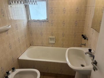 VENTA DEPTO 2 AMB. CON COCHERA EN VILLA DEL PARQUE