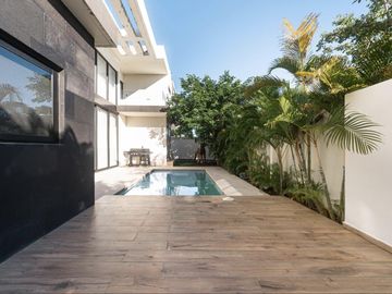 PUNTA TIBURON MARINA Y GOLF, Casa en VENTA con alberca y 5 recamaras, una en PB