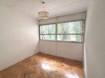 Venta Departamento 3 ambientes Flores - Luminoso