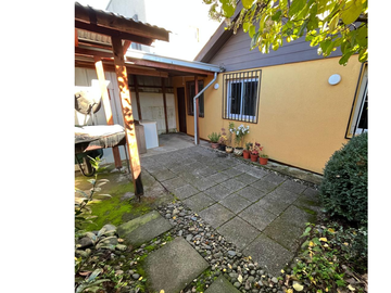 CASA 3D CON ESTACIONAMIENTO Y PATIO TEMUCO