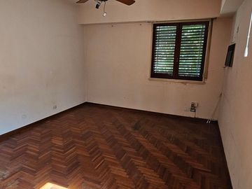 Venta Casa Patio Terraza Cochera en Liniers