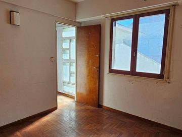 Venta Casa Patio Terraza Cochera en Liniers
