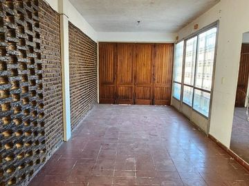 Venta Casa Patio Terraza Cochera en Liniers