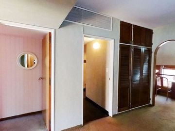 VENTA CASA JARDIN PILETA COCHERA LINIERS