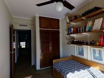 VENTA CASA JARDIN PILETA COCHERA LINIERS