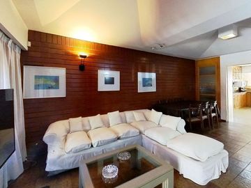 VENTA CASA JARDIN PILETA COCHERA LINIERS