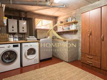 VENTA CASA 5 DORMITORIOS 4 BAÑOS BODEGA ESTACIONAMIENTOS