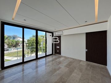 Puerto Cancun Casa En Venta La Laguna 1