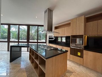Puerto Cancun Casa En Venta La Laguna 1