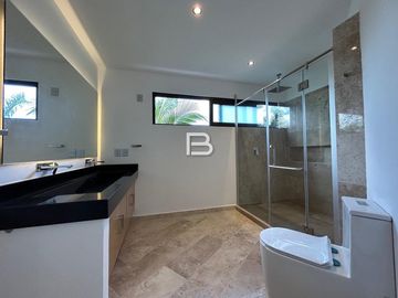 Puerto Cancun Casa En Venta La Laguna 1