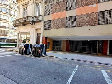 Cochera fija cubierta Congreso Av. Rivadavia