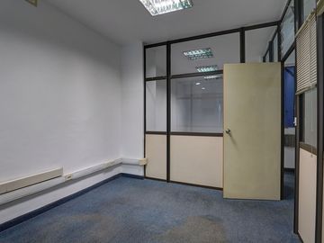 OPORTUNIDAD!! VENTA OFICINA EN MICROCENTRO