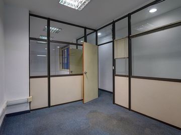 OPORTUNIDAD!! VENTA OFICINA EN MICROCENTRO