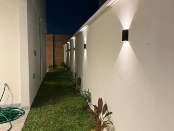 PUNTA TIBURON, Casa en VENTA de 3 recamaras y jardin
