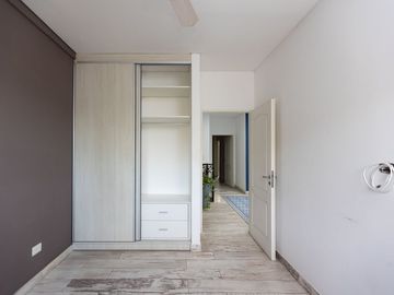 VENTA CASA EN HURLINGHAM 6 AMB - PERMUTA FINANCIA