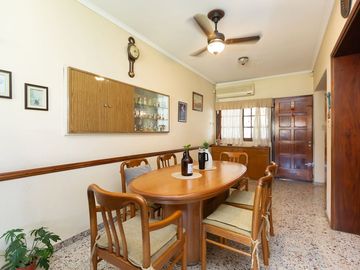 VENTA CASA EN CIUDAD JARDIN 4 AMB - PERMUTA
