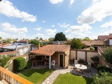VENTA CASA EN CIUDAD JARDIN 4 AMB - PERMUTA