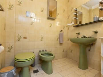 VENTA CASA EN CIUDAD JARDIN 4 AMB - PERMUTA