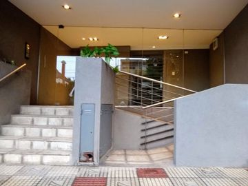 VENTA DEPARTAMENTO  2 AMB BALCON SUM GYM LAUNDRY