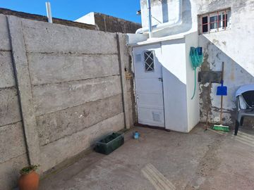 VENTA DE CASA EN PH DE DOS DORMITORIOS
