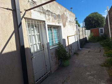 VENTA DE CASA EN PH DE DOS DORMITORIOS