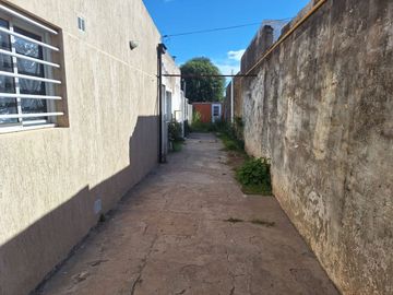 VENTA DE CASA EN PH DE DOS DORMITORIOS