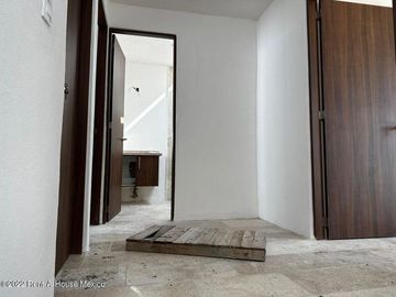 Ciudad Maderas casa de 3 recamaras en VENTA RAH3668