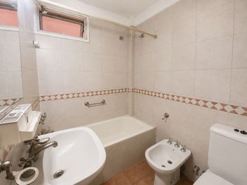 VENTA 3 AMBIENTES CON GUARDACOCHE