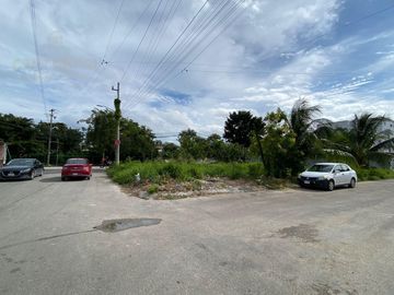 Terreno en  Venta  calle av 137 fraccionamiento Monte Real  C3937