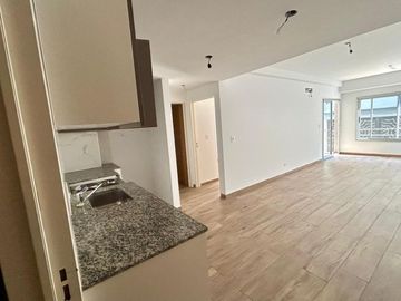 VENTA DTO 2 AMB PATIO Y BALCON V MITRE FINACIACIÓN