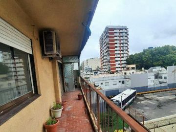 VENTA DEPTO 2 AMB VILLA DEL PARQUE APTO CREDITO