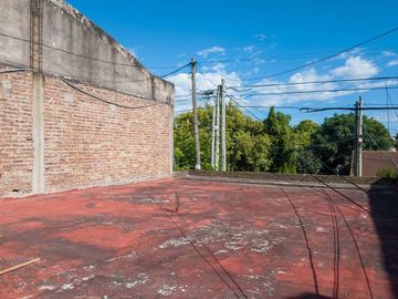 PH 2 AMB EN VENTA EN BERAZATEGUI CON COCHERA S/EXP
