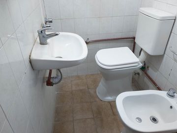 PH 2 AMB EN VENTA EN BERAZATEGUI CON COCHERA S/EXP