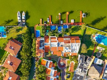 Casa Amueblada en Venta en Isla Dorada