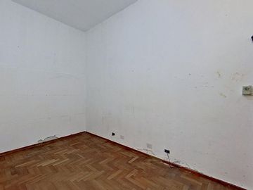 CASA 3 AMBIENTES VENTA FLORESTA + SEGUNDA VIVIENDA