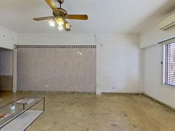 CASA 3 AMBIENTES VENTA FLORESTA + SEGUNDA VIVIENDA