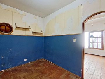 CASA 3 AMBIENTES VENTA FLORESTA + SEGUNDA VIVIENDA