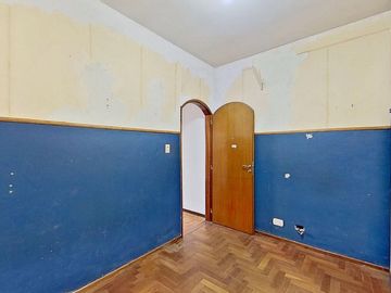 CASA 3 AMBIENTES VENTA FLORESTA + SEGUNDA VIVIENDA
