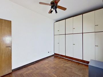 CASA 3 AMBIENTES VENTA FLORESTA + SEGUNDA VIVIENDA