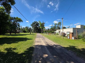 LOTE 710 MTS BARRIO SEMI CERRADO MORENO