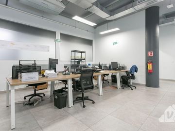 VENTA O RENTA PH PISO 6 ADECUADO  HUMANA WORKCENTER $655 M2  R $65,868 M2 V