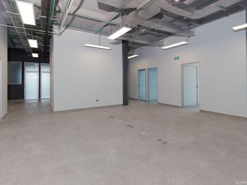 VENTA O RENTA PH PISO 6 ADECUADO  HUMANA WORKCENTER $655 M2  R $65,868 M2 V