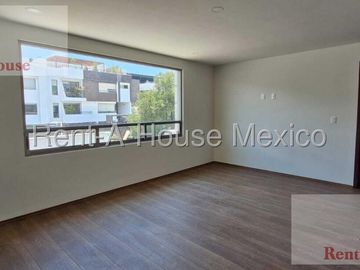 Casa en Venta en Naucalpan de Juárez, Lomas Verdes 6ta Sección AM. 26-262