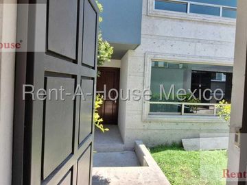 Casa en Venta en Naucalpan de Juárez, Lomas Verdes 6ta Sección AM. 26-262